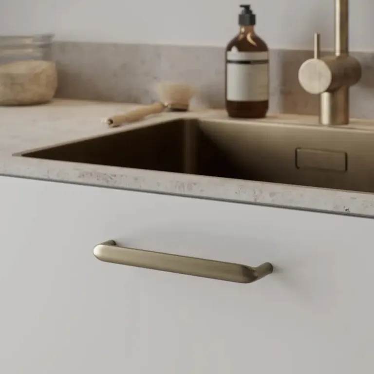 Håndtak 5586 Furnipart Cobra - Flere Farger