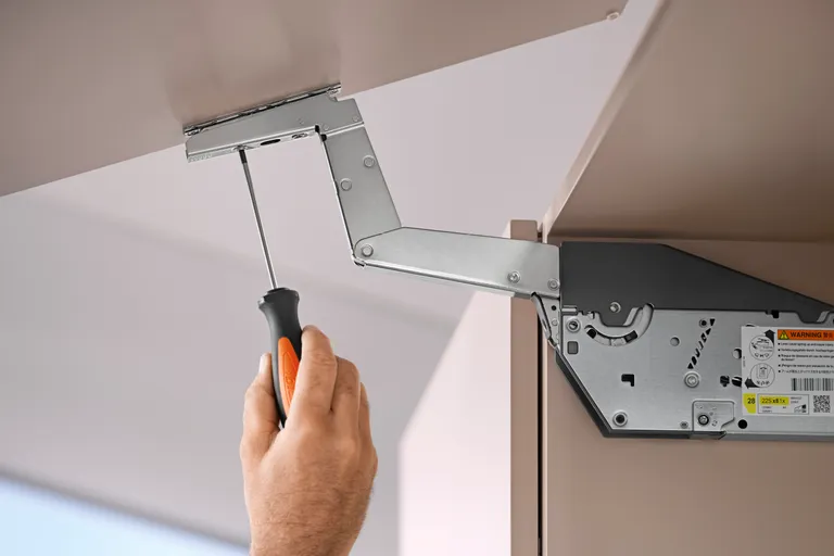 Løftearm Blum Aventos HS-Top 