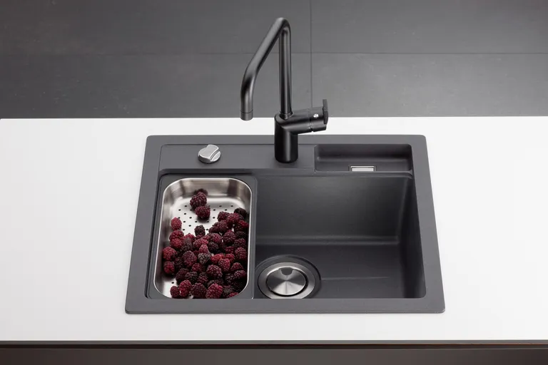 Komposittvask Stala Combo 1 Kum Toppmontert Sort