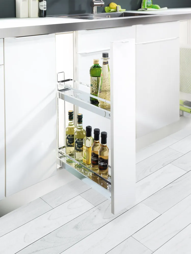 Uttrekk Kesseböhmer 150mm m/2 hyller krom